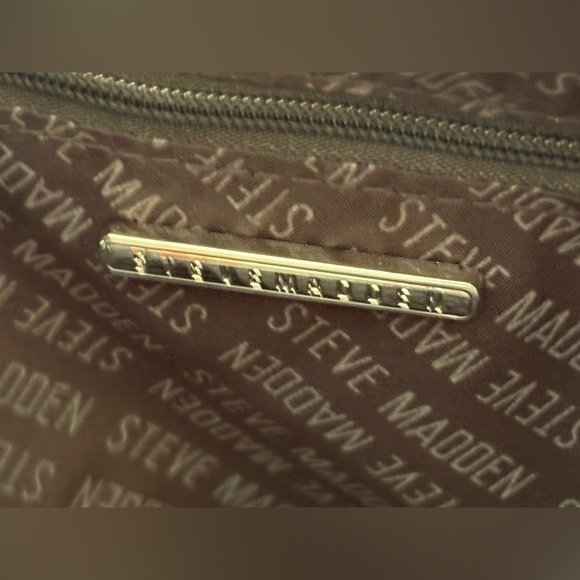 Steve Madden Vibrant Red Shoulder Bag with Silver Accents - Picture 8 of 12